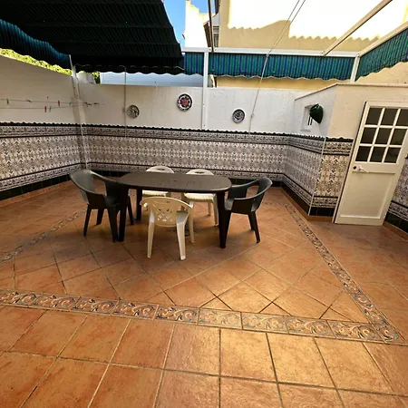 Accommodatie bij particulieren Habitacion Individual Privada Bano Compartido En Piso A 15M De La Feria De Jerez A Pie