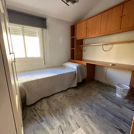 Habitacion Individual Privada Bano Compartido En Piso A 15M De La Feria De Jerez A Pie Jerez de la Frontera